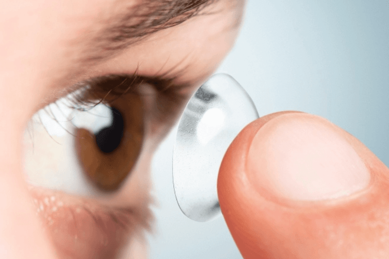 lentillas diarias o mensuales